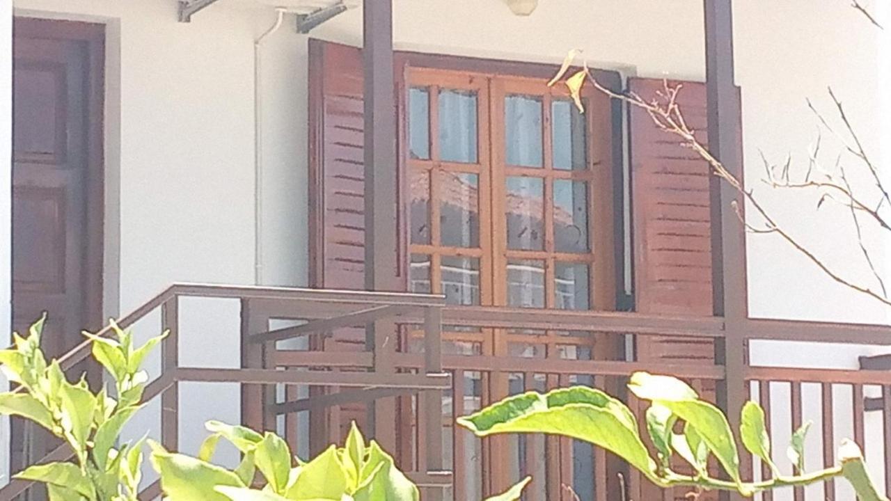 Balcony With View Villa Korifasion Ngoại thất bức ảnh